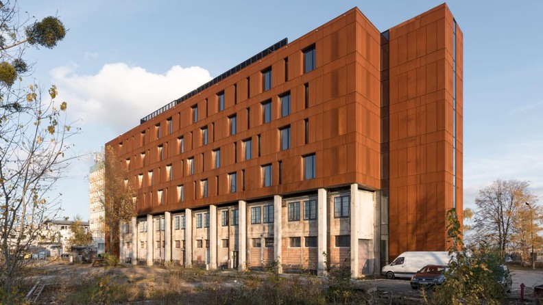 Weathering steel curtain walls Weathering steel curtain walls